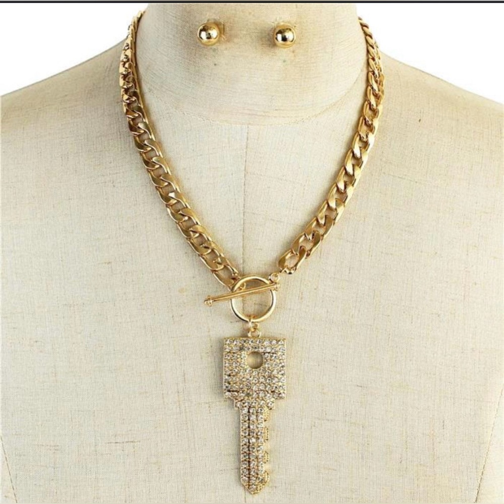 Key Square Necklace Set
